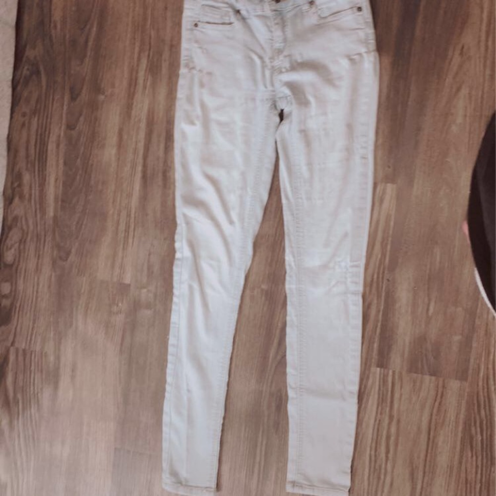 Very light blue kinda white jeans. - Picture 2 of 2